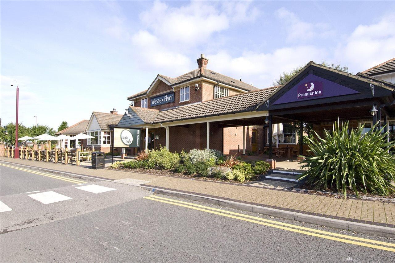 Premier Inn Bristol South Kültér fotó